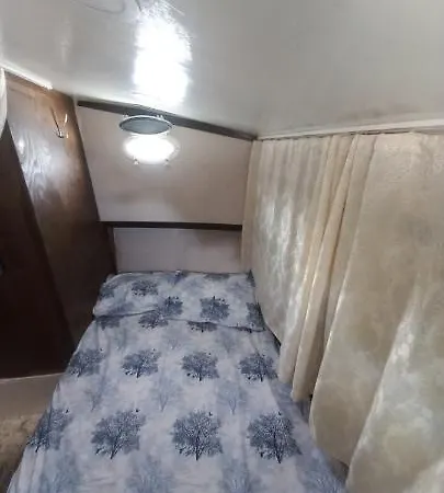 Úszó hotel Yakamoz A