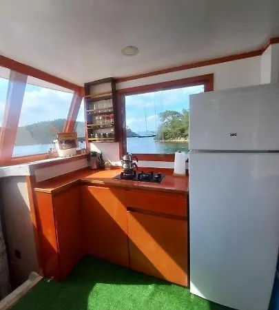 Botel Yakamoz A Marmaris